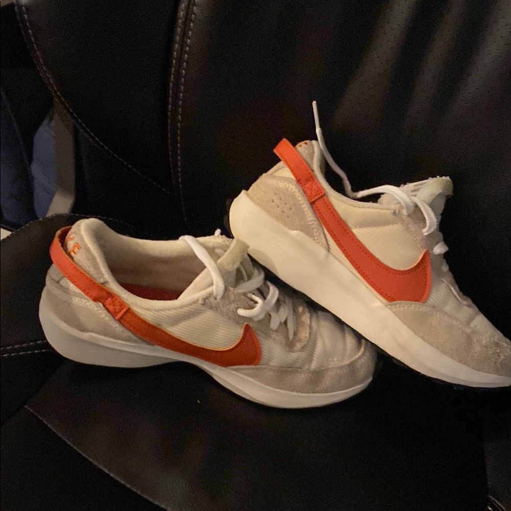 Nike Waffle Cream and Orange Sneakers BX1